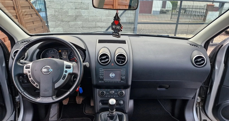 Nissan Qashqai cena 42900 przebieg: 127700, rok produkcji 2012 z Drzewica małe 704